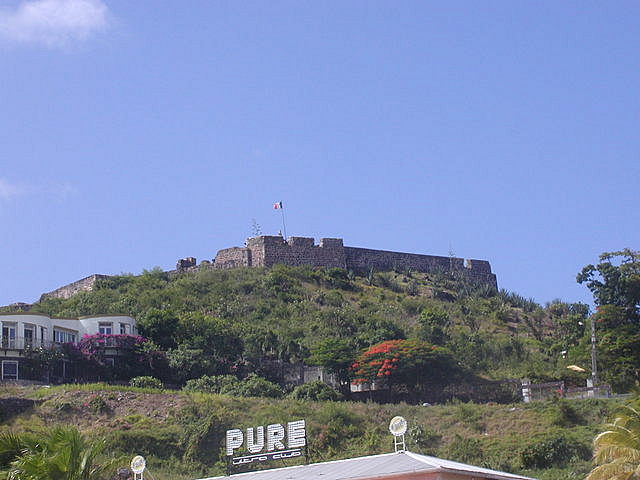 Fort Louis rakennettu vuonna 1789. Nykyisin varsin rÃ¤nsistynyt linnoitus.