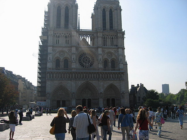 LÃ¶ytyihÃ¤n se Notre Damekin lopulta.