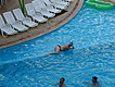 Zumba hotelli Sinigerin uima-altaalla