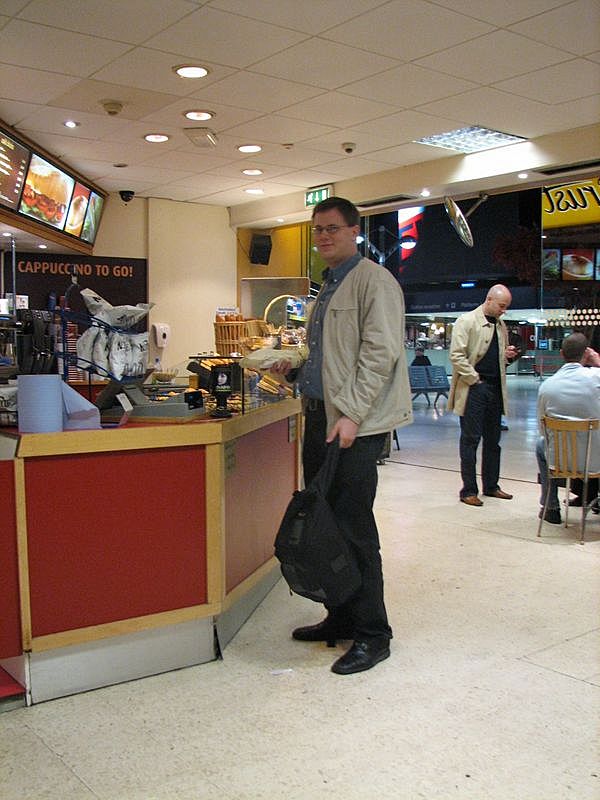 Atapi buying breakfast at Lime Street station