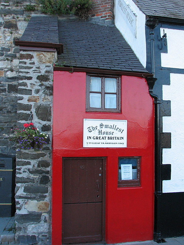 The Smallest house in Great Britain