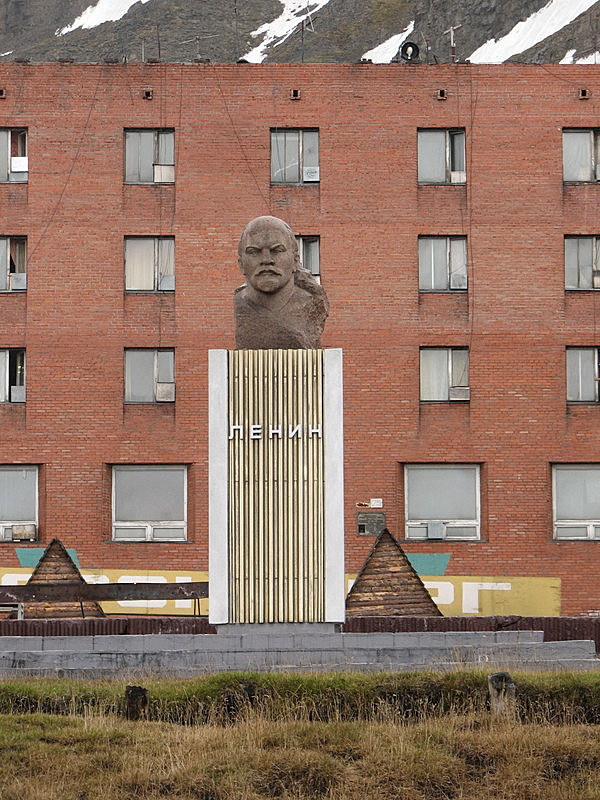 Lenin head